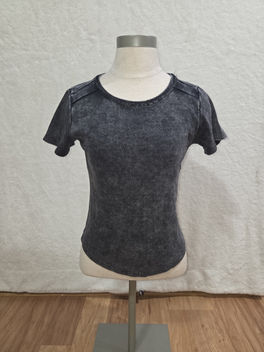 Buckle/Gilded Intent Washed Black Ribbed Short-Sleeve